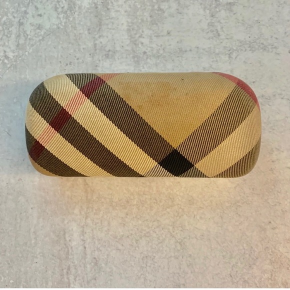 Burberry Accessories - Burberry Novacheck Glasses Case
